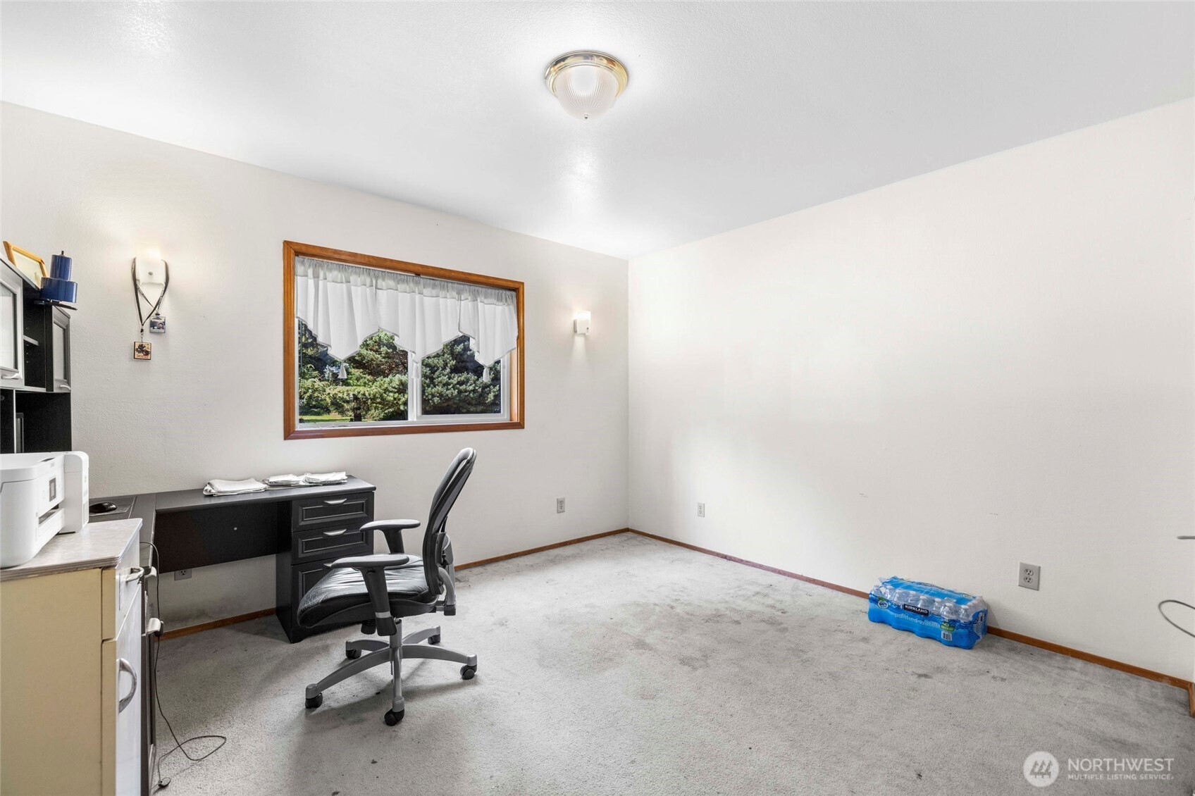 5275 Galbraith Road Property Photo 10