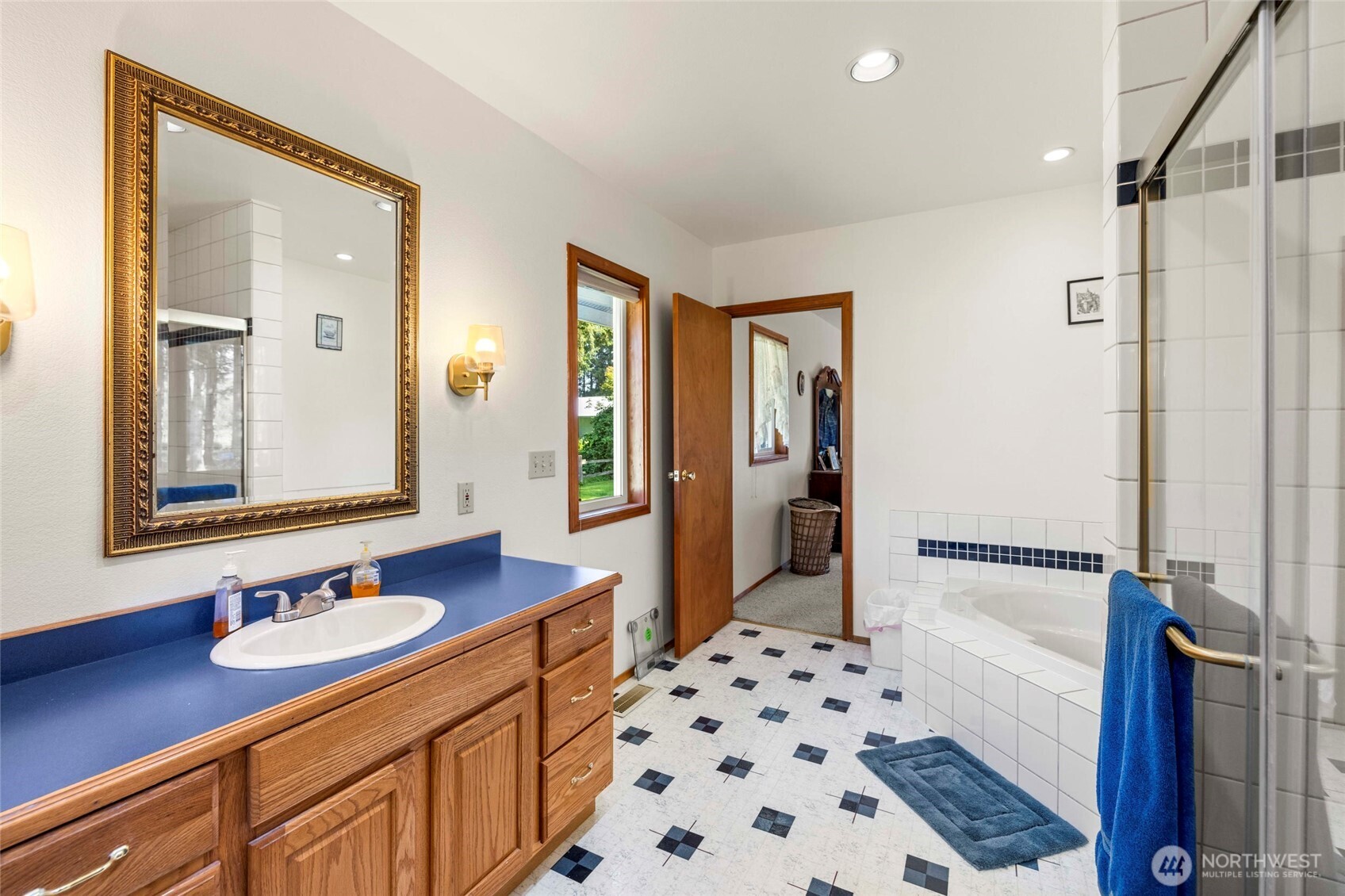 5275 Galbraith Road Property Photo 22