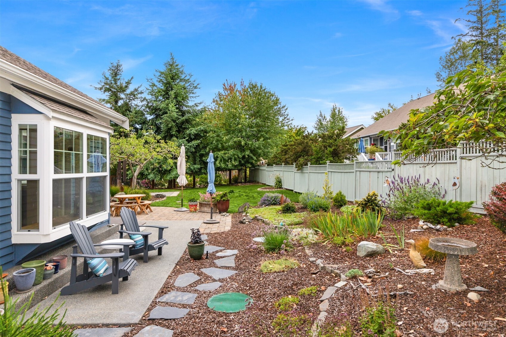 211 N Stromberg Avenue Property Photo 18