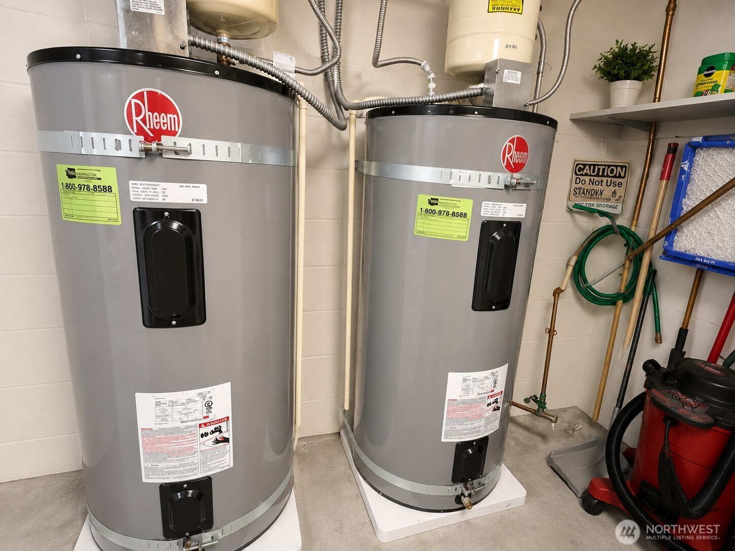 3261 Fuhrman Avenue Property Photo 8