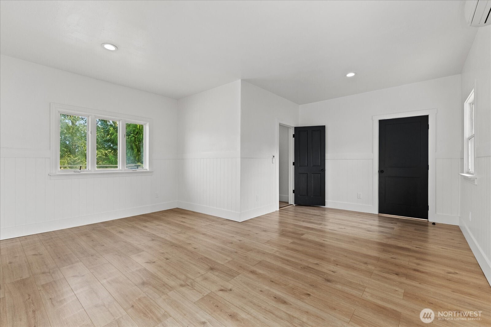 22767 Francis Road Property Photo 9