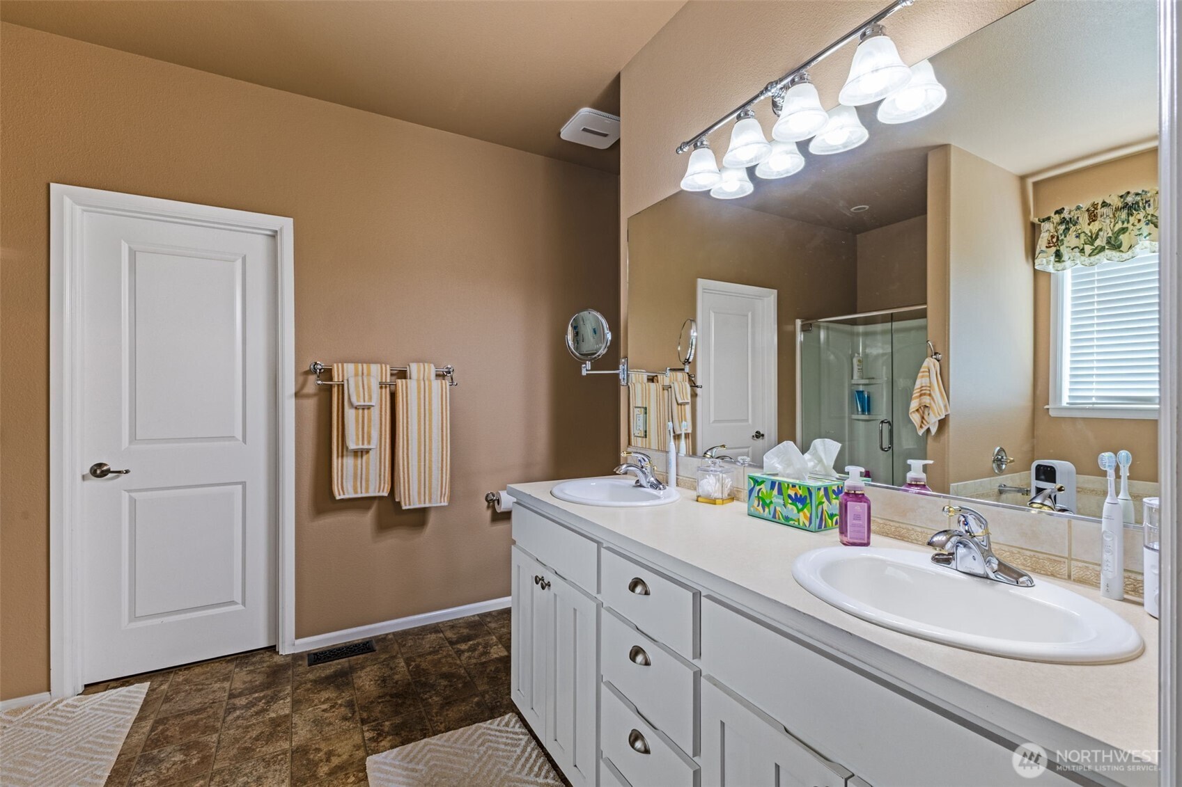 15521 148th Ave Ct E Property Photo 16