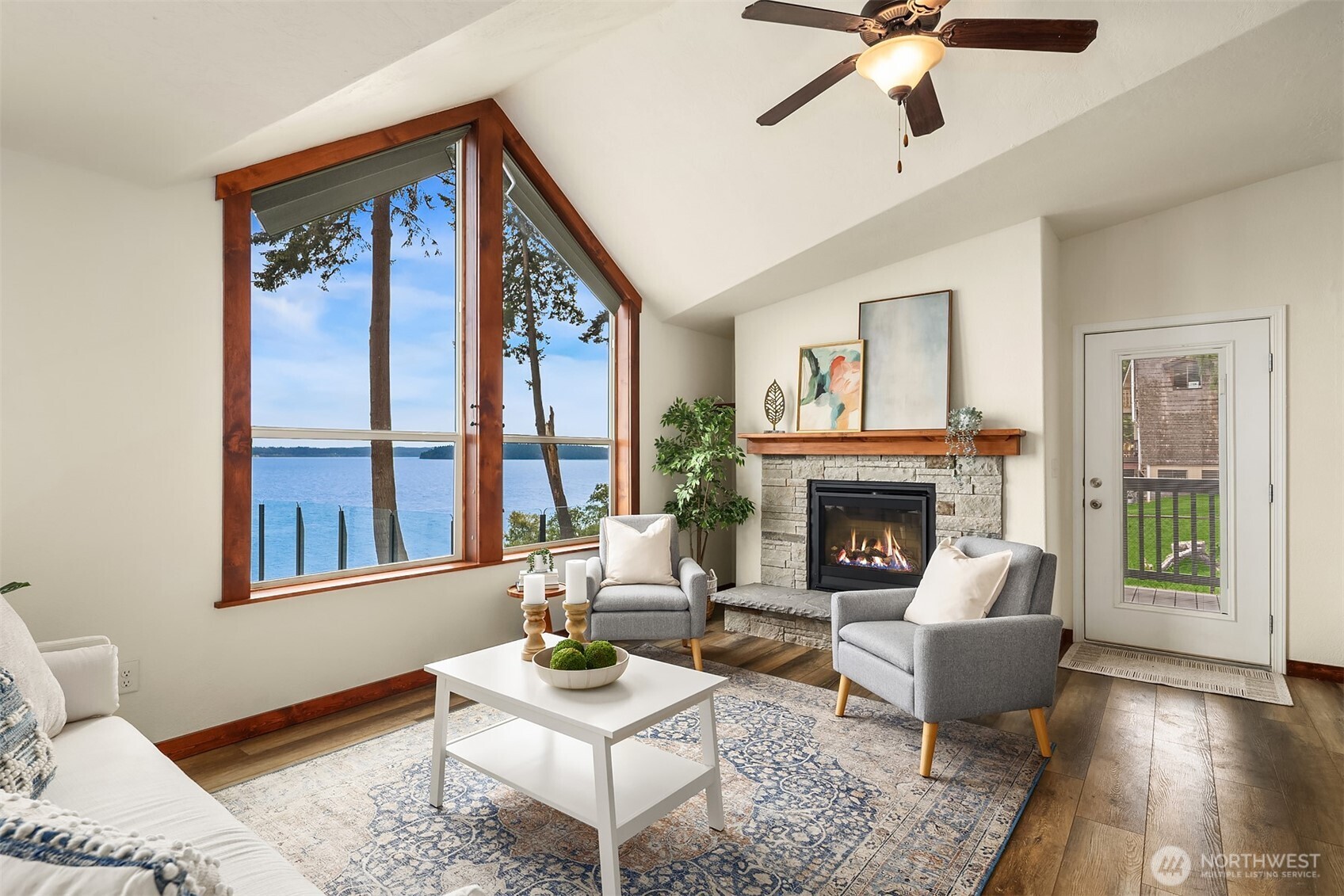 320 Tala Shore Drive Property Photo 10