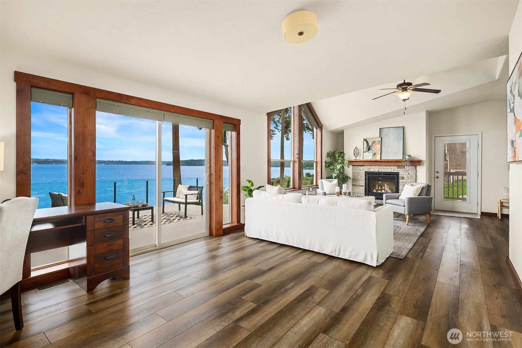 320 Tala Shore Drive Property Photo 12