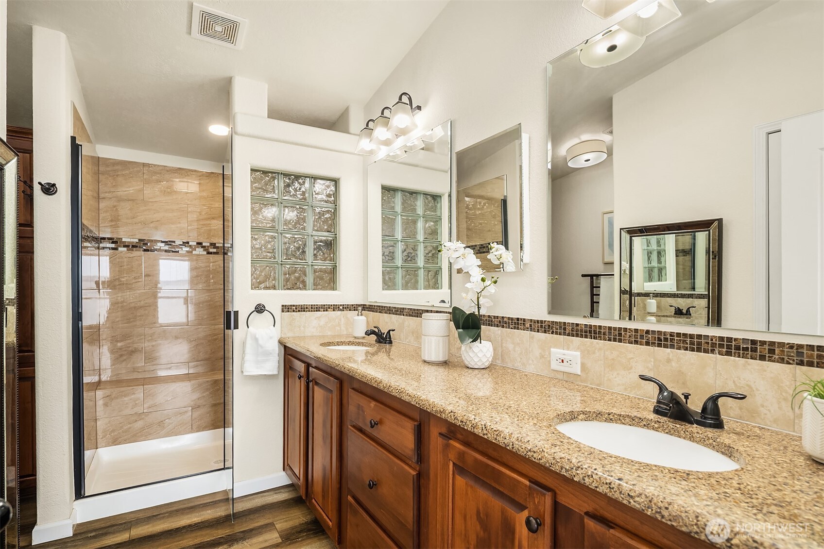 320 Tala Shore Drive Property Photo 22