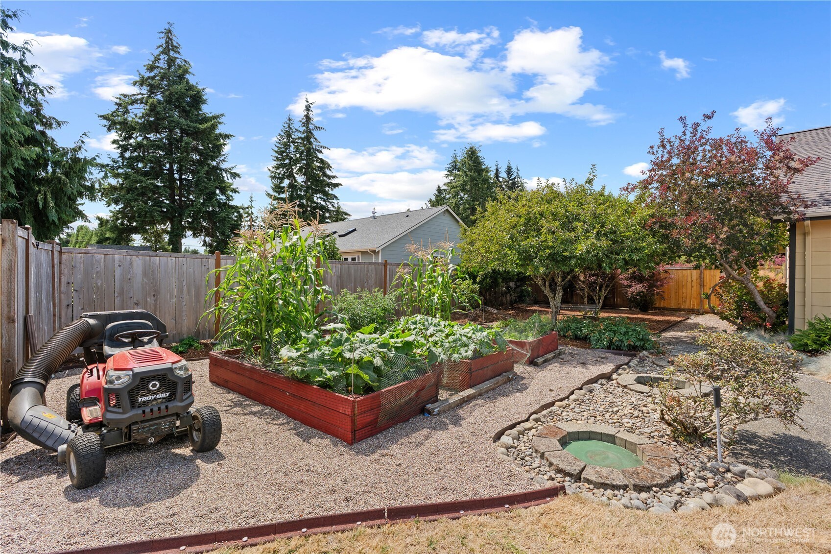 6139 86th Ave Se Property Photo 33
