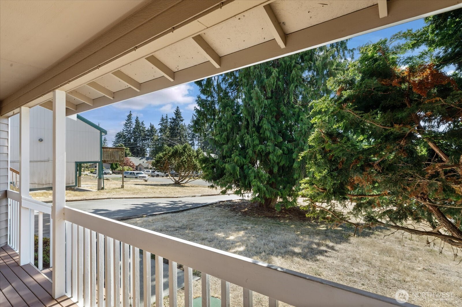 1279 Halsey Drive Property Photo 6