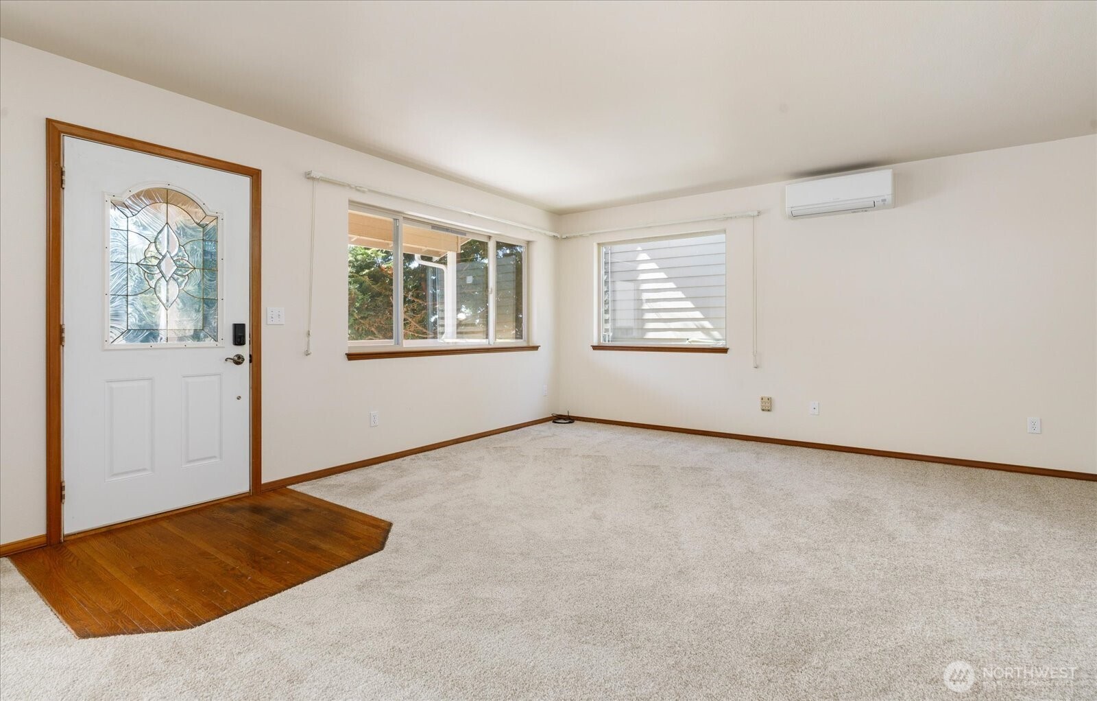 1279 Halsey Drive Property Photo 9