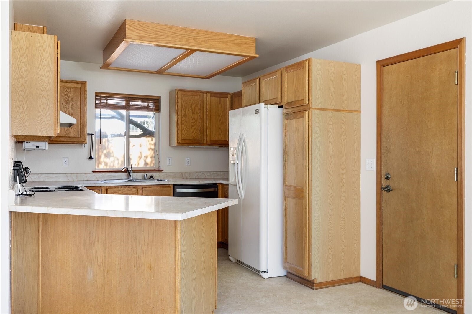 1279 Halsey Drive Property Photo 15