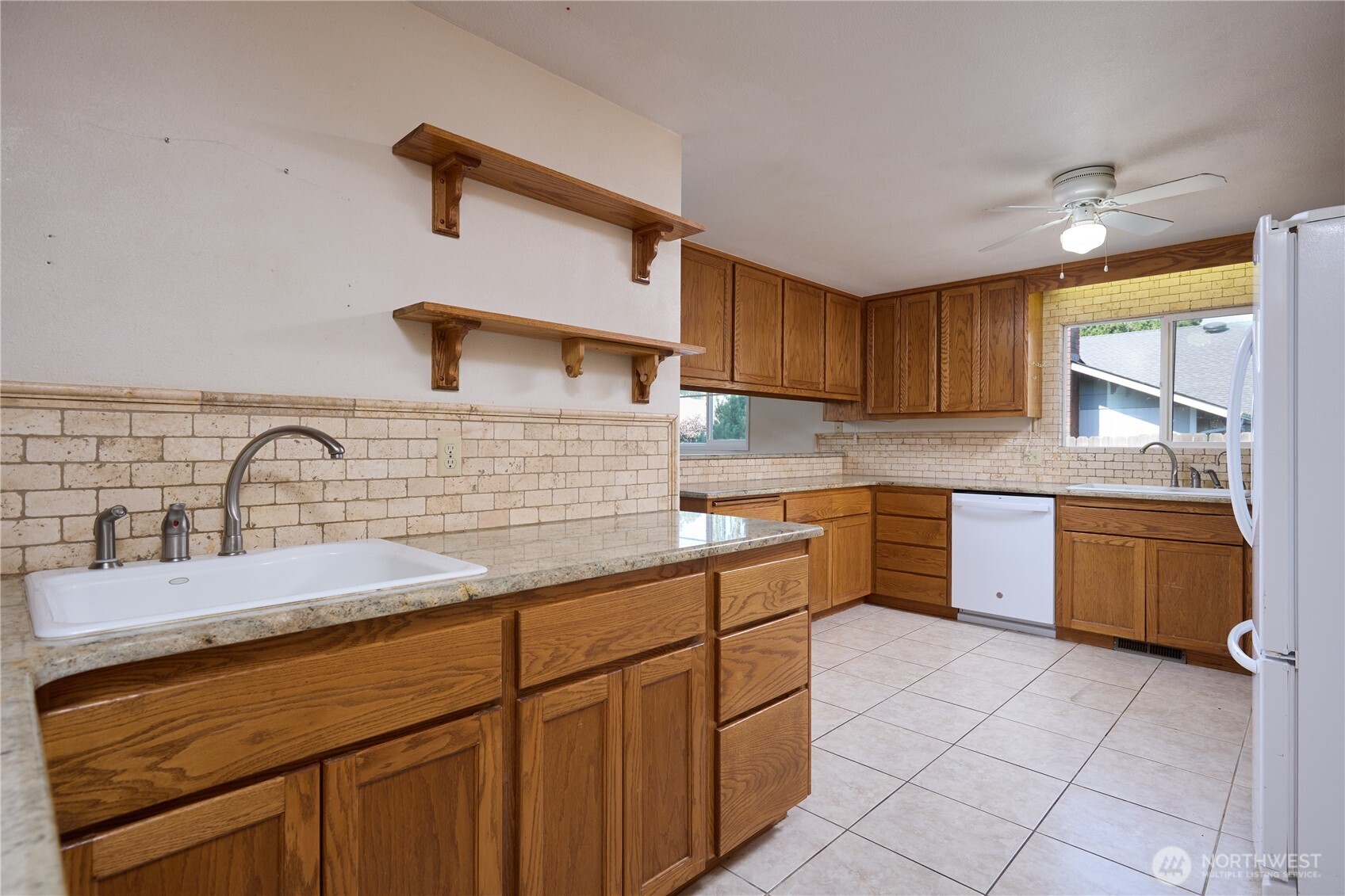 2160 Granite Drive Property Photo 13