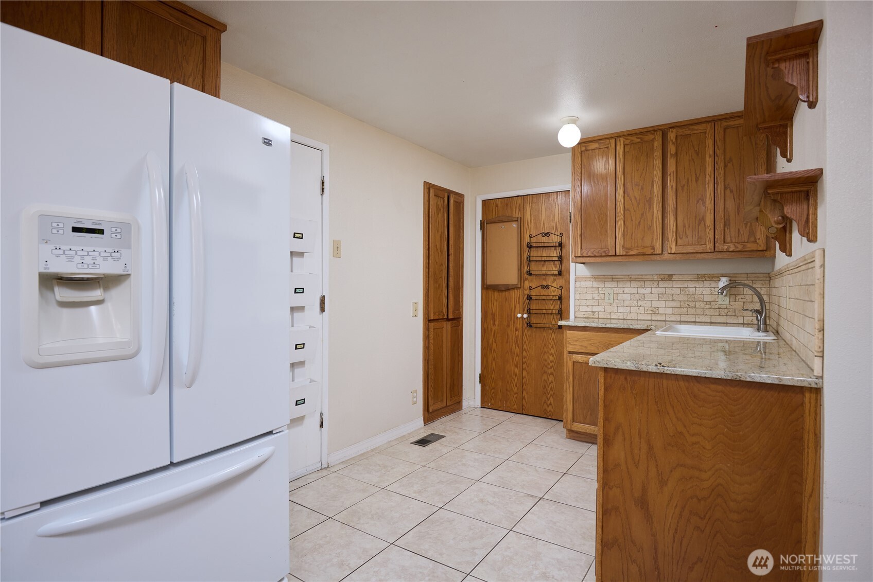 2160 Granite Drive Property Photo 17