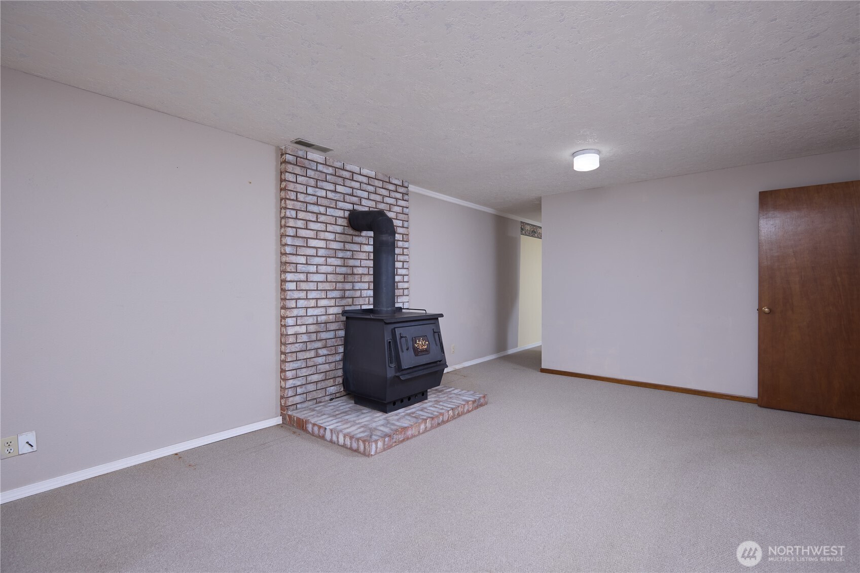 2160 Granite Drive Property Photo 27
