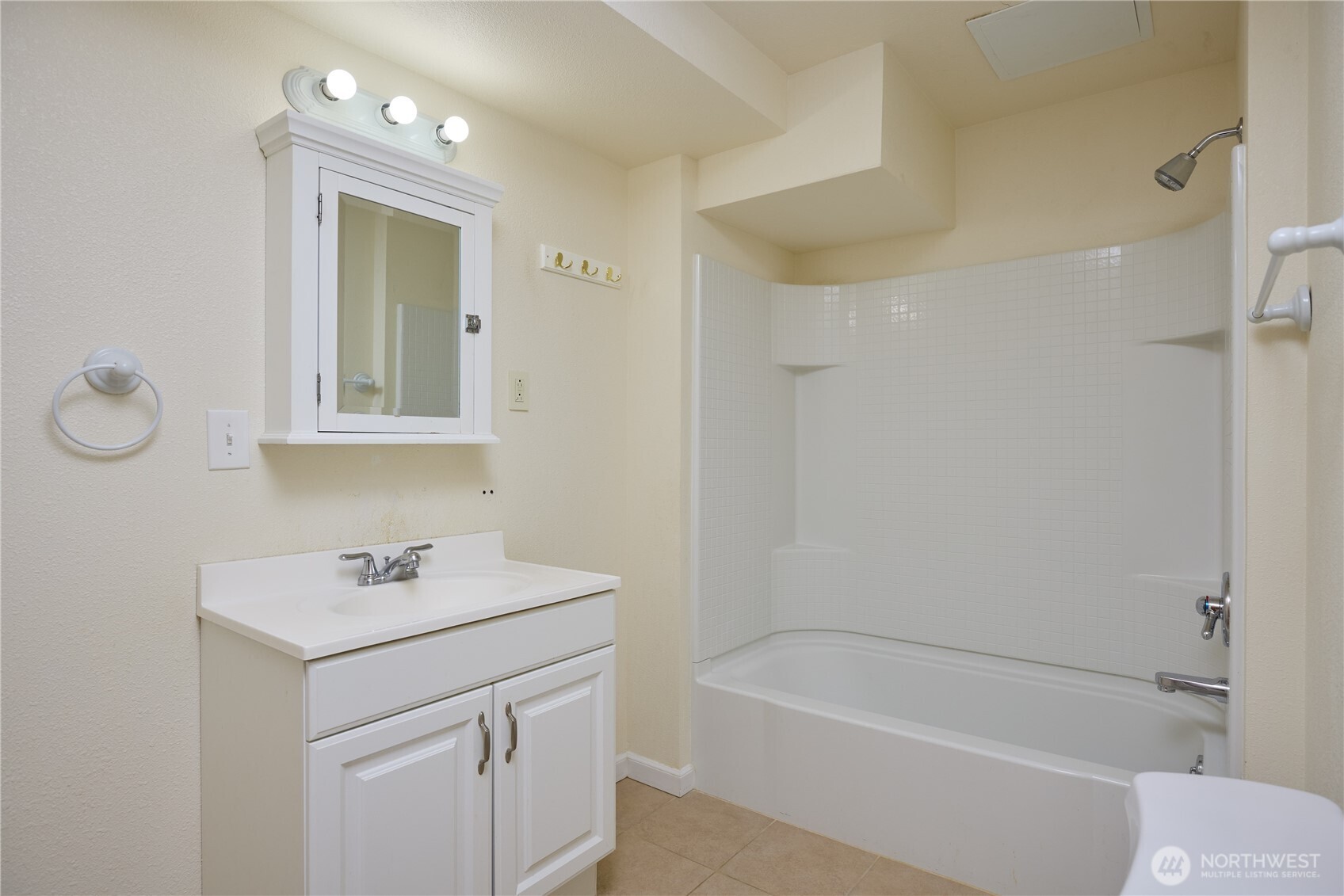 2160 Granite Drive Property Photo 32