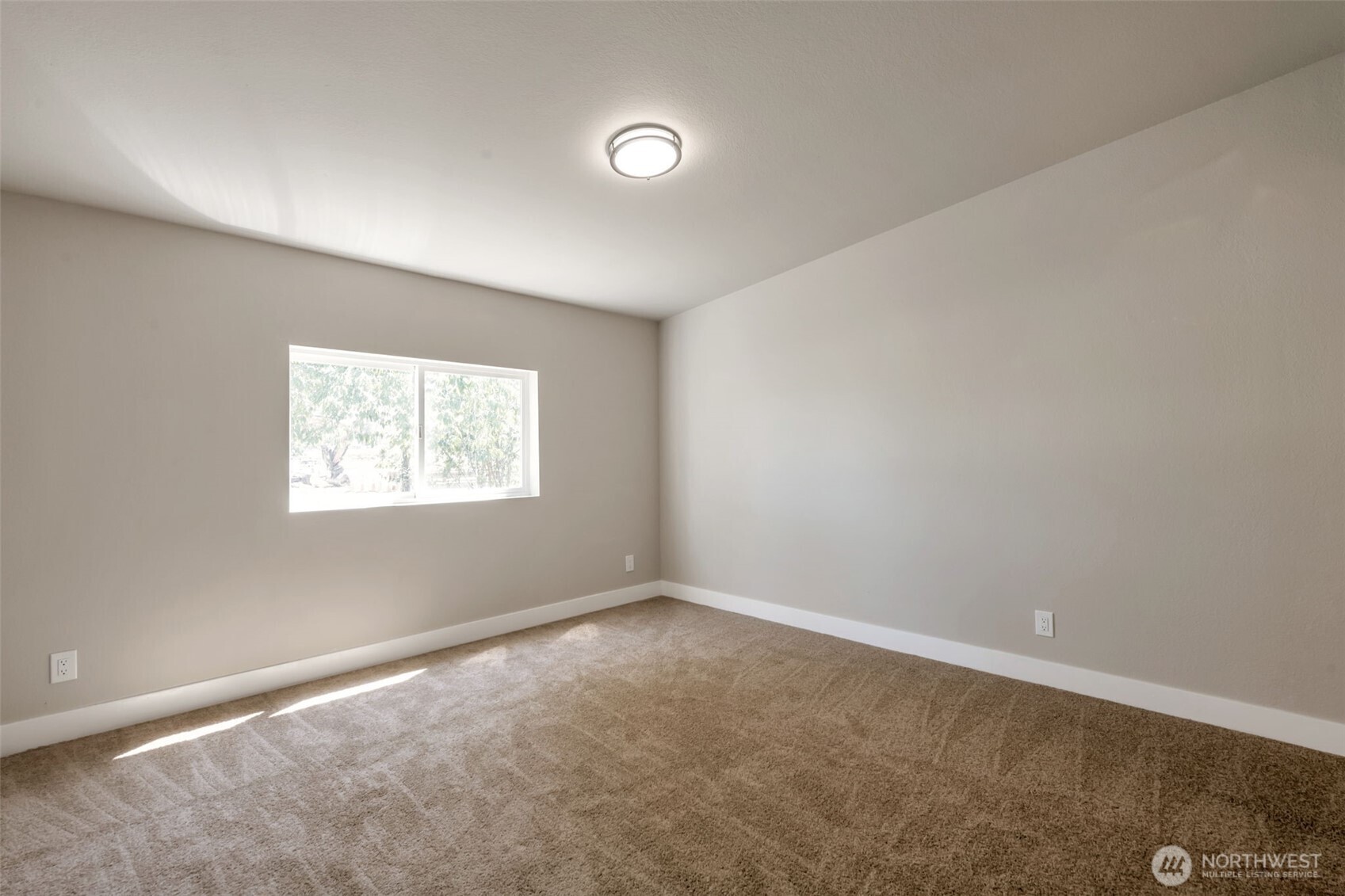9295 N Telegraph Road Property Photo 6