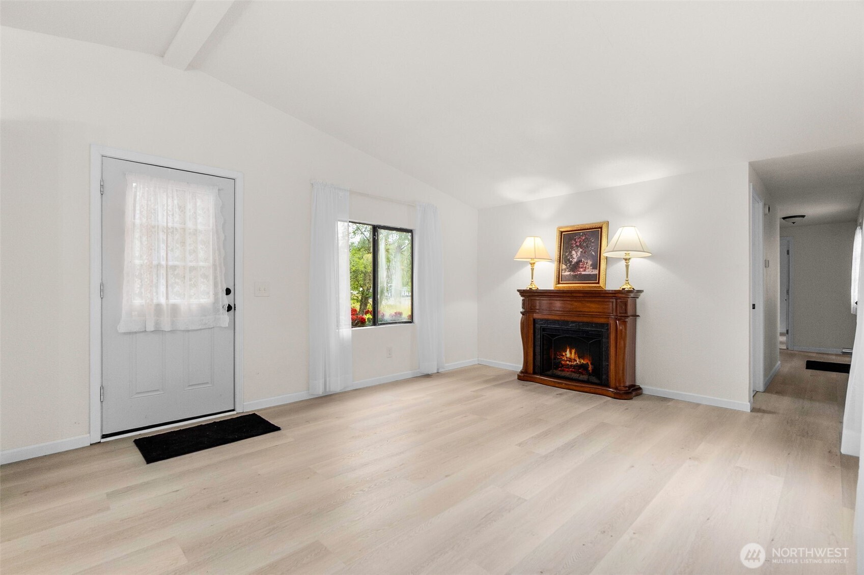 14512 246th Street Property Photo 4