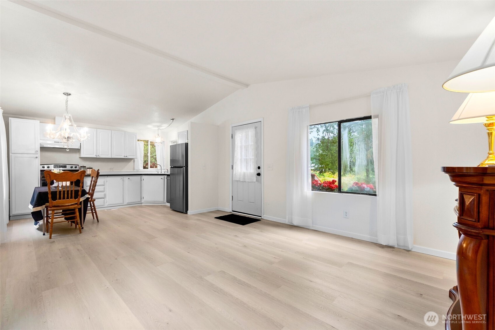 14512 246th Street Property Photo 5