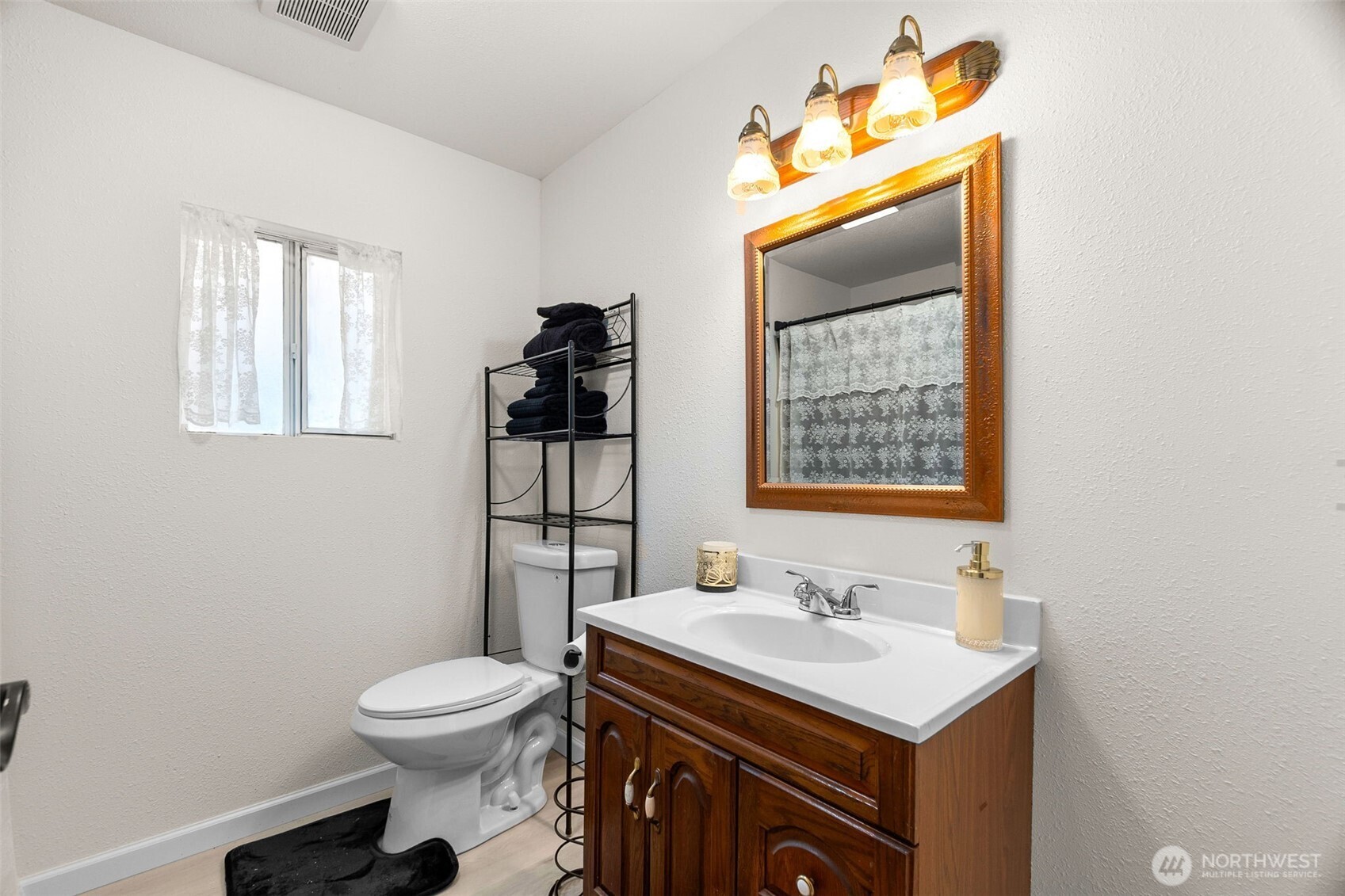 14512 246th Street Property Photo 13