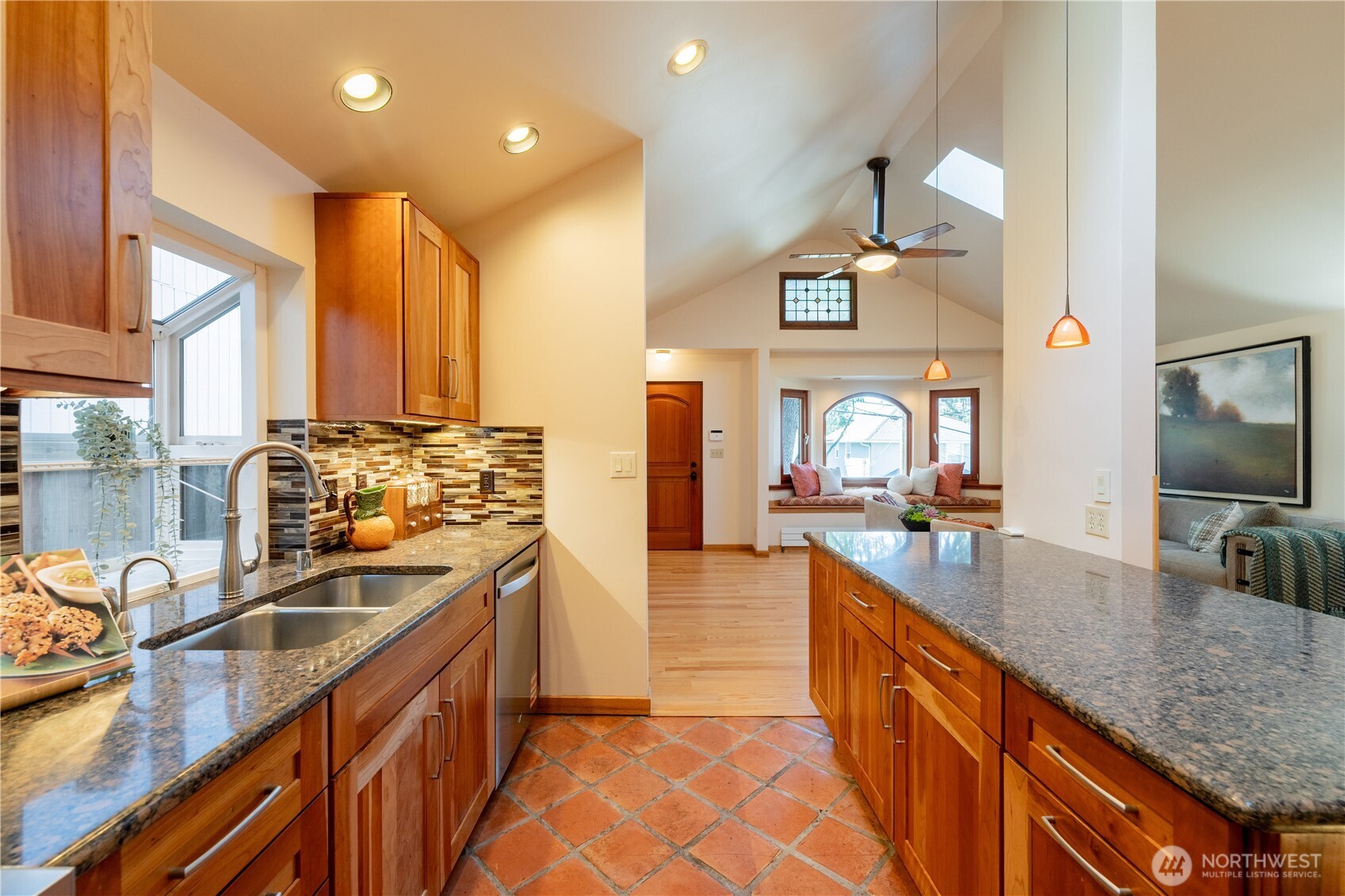 1614 32nd Avenue Property Photo 8