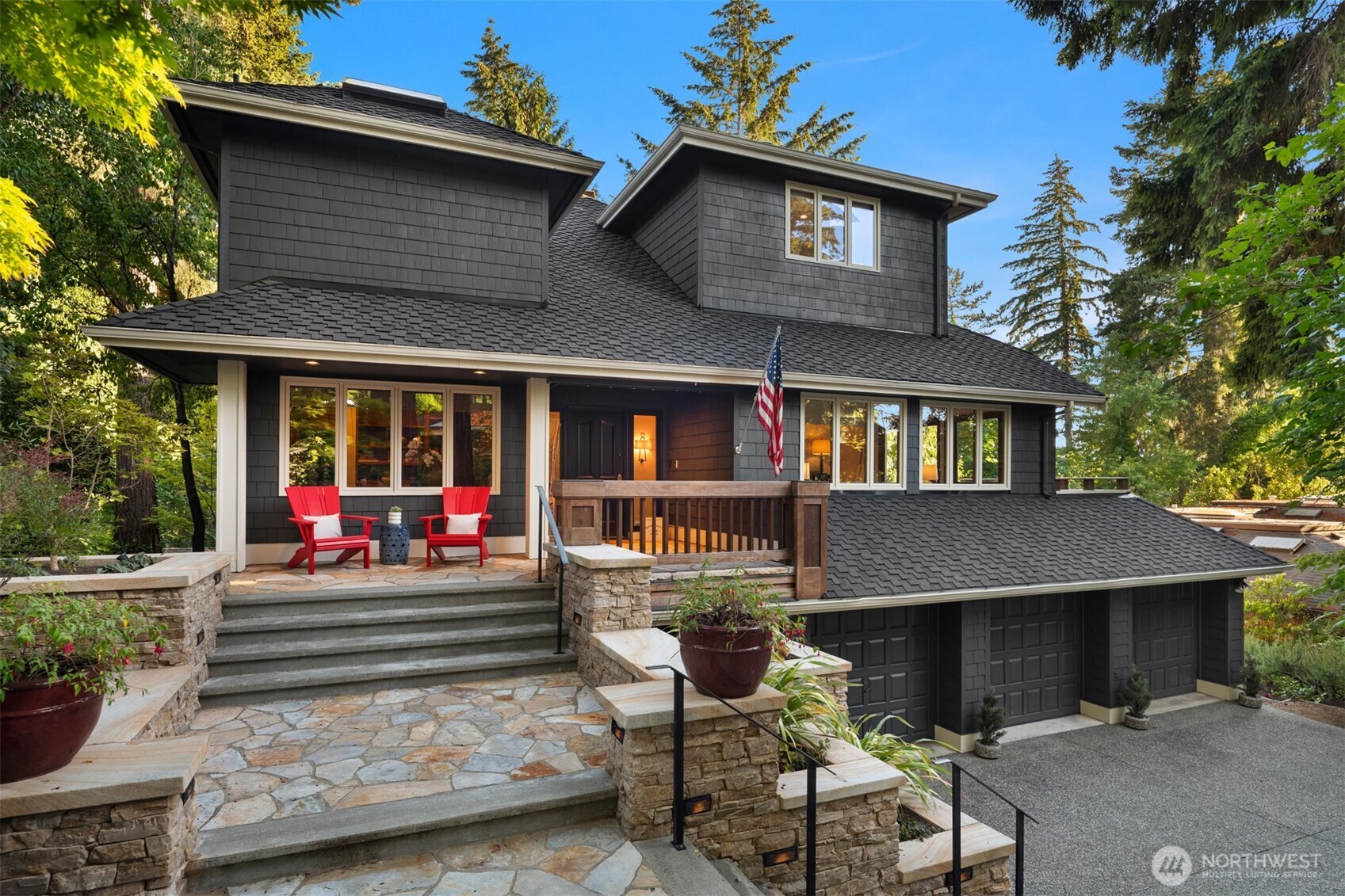 4889 Forest Avenue Property Photo 3