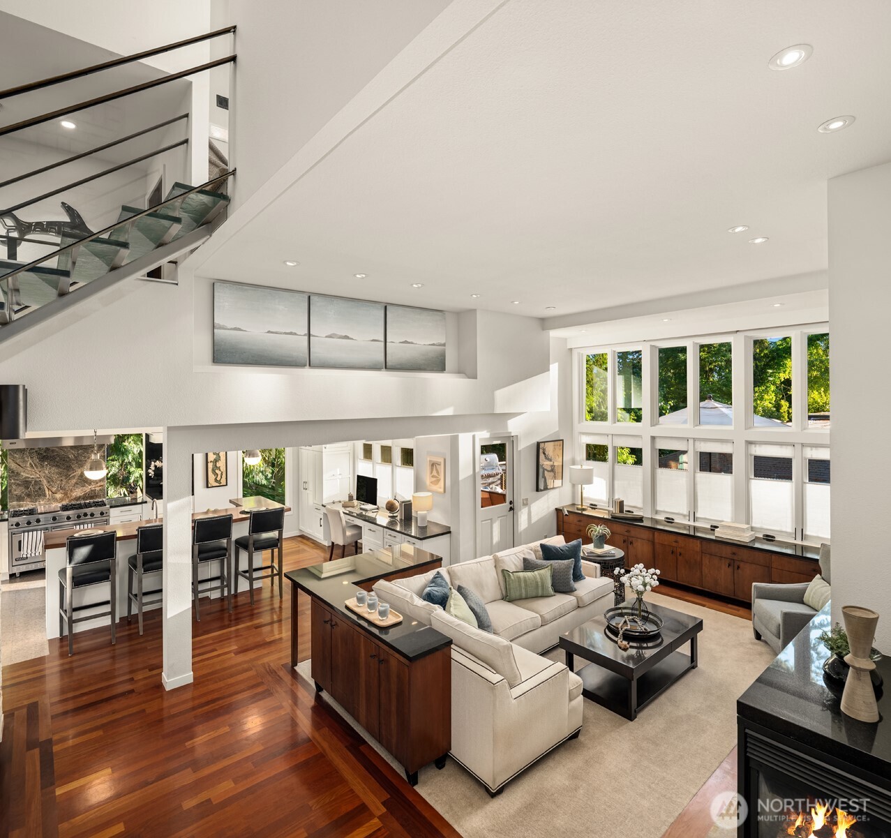 4889 Forest Avenue Property Photo 4