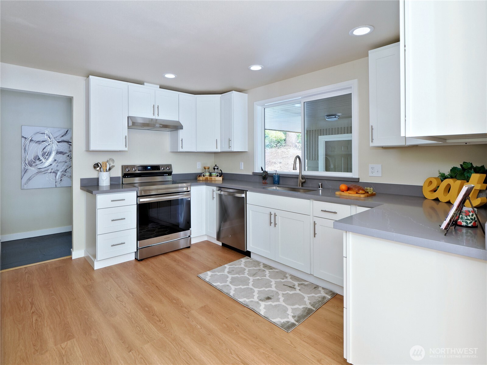 11441 E 284th Street Property Photo 7