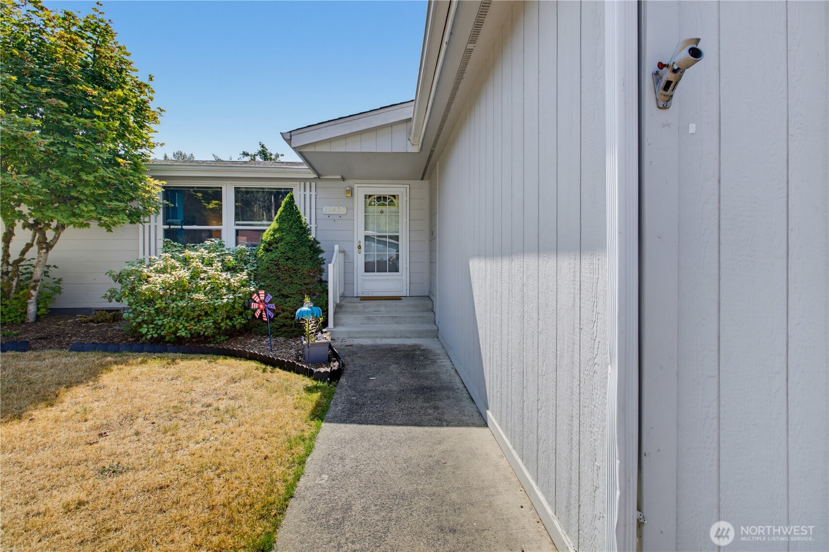 12422 152nd Street Ct 69 Property Photo 4