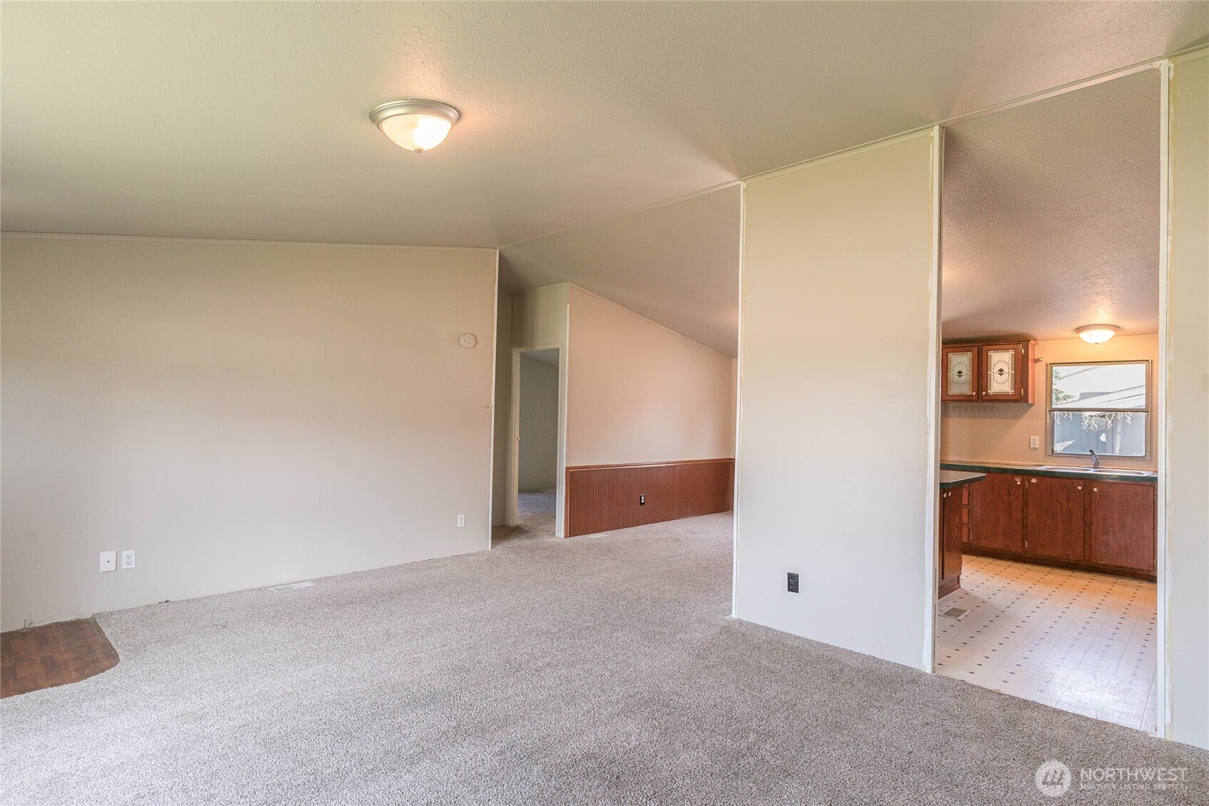 14901 Voss Place Property Photo 4