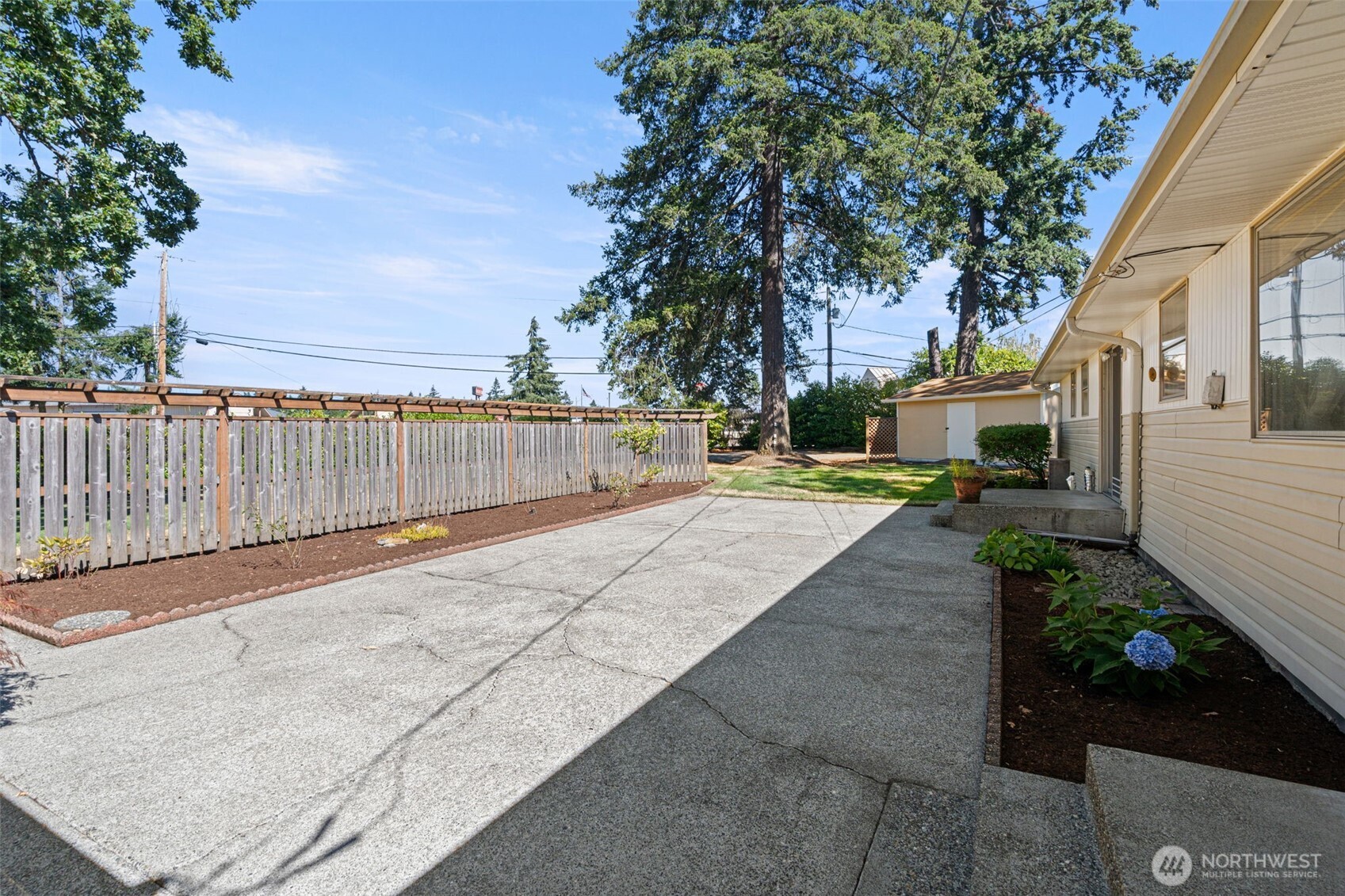 10005 Becker Drive Property Photo 23
