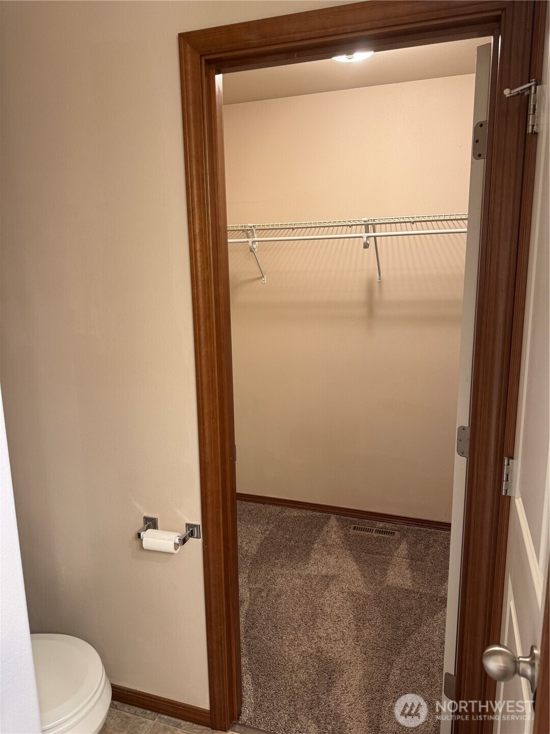 204 W 26th Avenue Property Photo 6