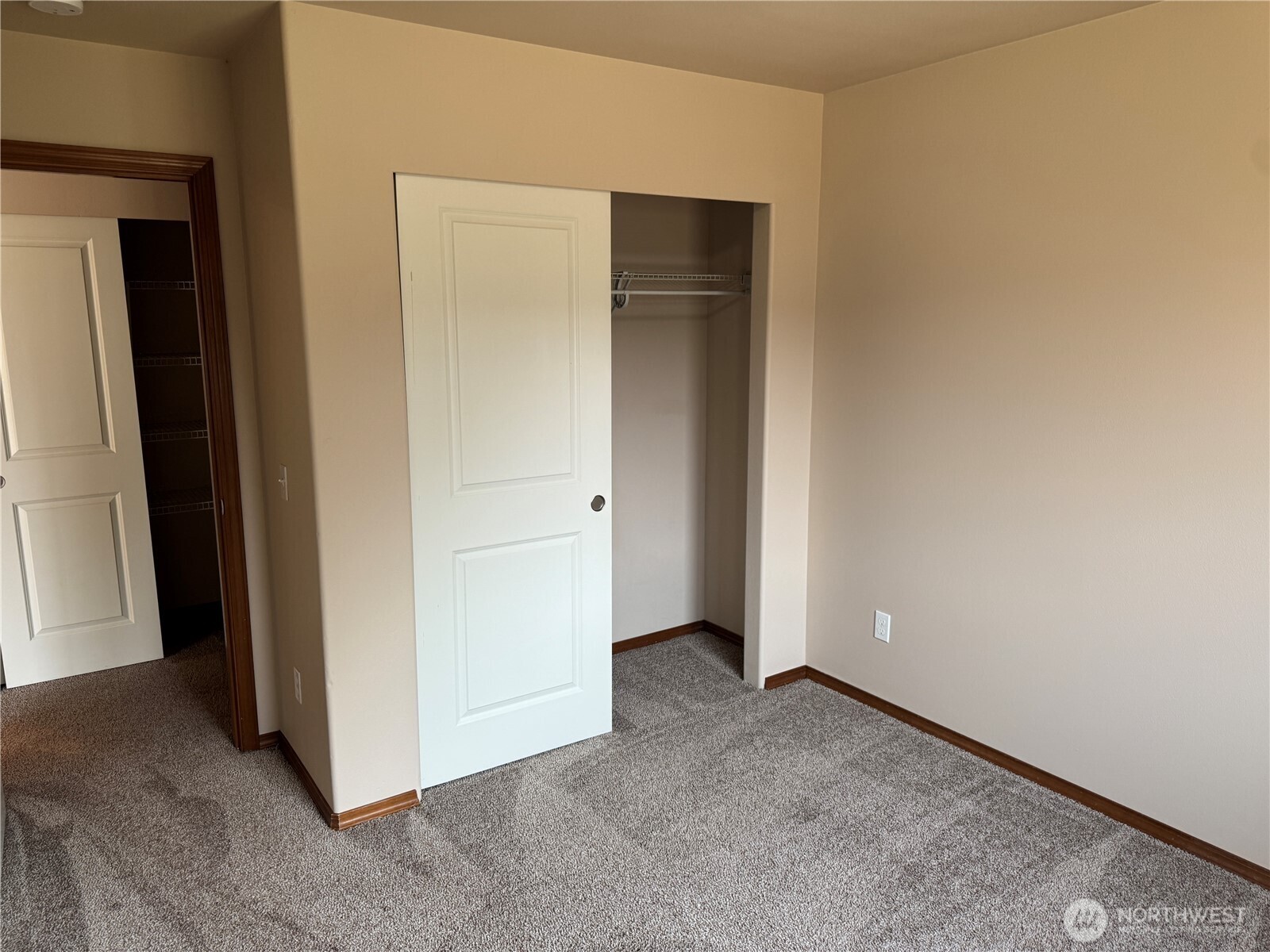 204 W 26th Avenue Property Photo 14