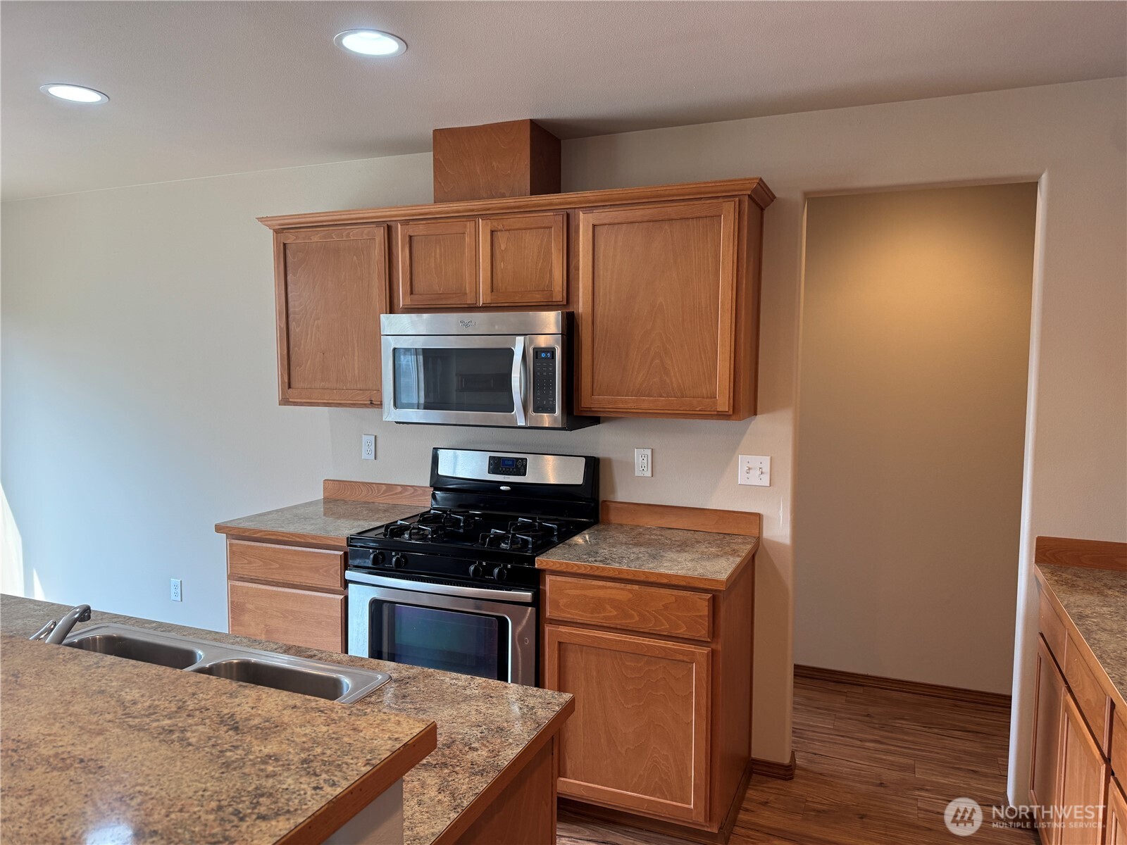 204 W 26th Avenue Property Photo 21
