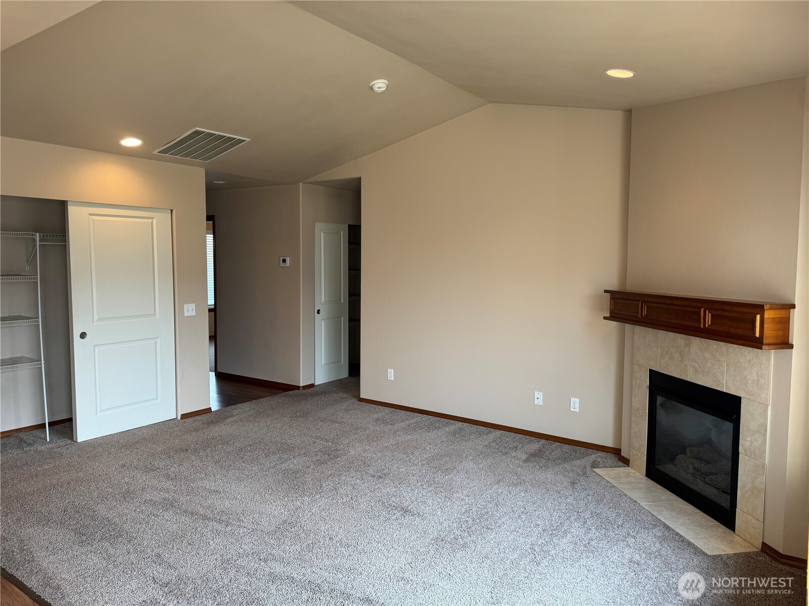 204 W 26th Avenue Property Photo 23