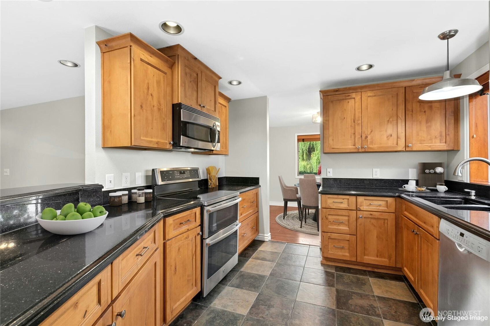 18201 Vineway Place Property Photo 6