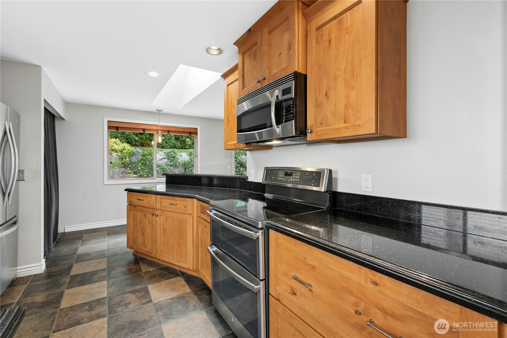 18201 Vineway Place Property Photo 8