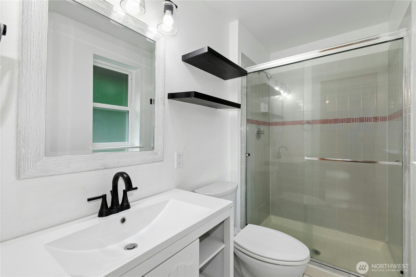18201 Vineway Place Property Photo 14