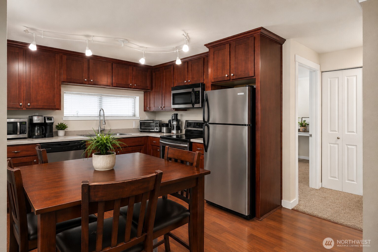 23417 16th Place B203 Property Photo 6