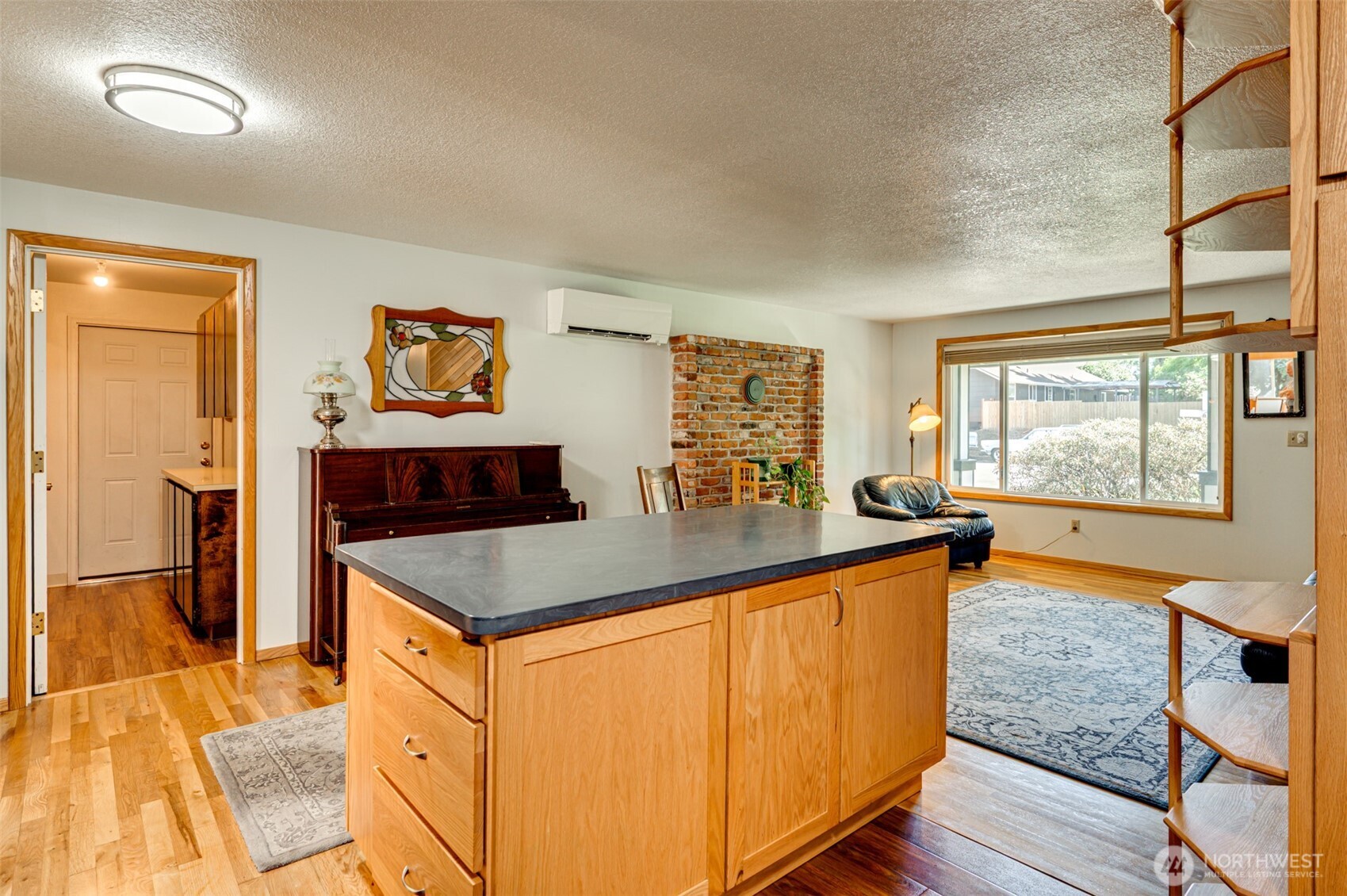1004 Ne 84th Avenue Property Photo 5