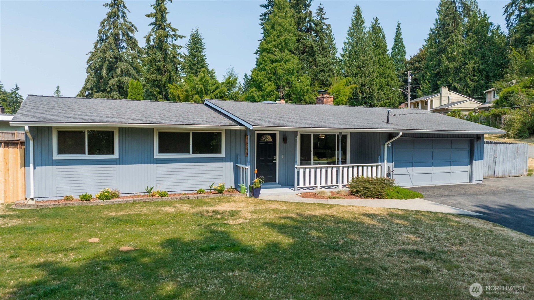 15814 Larch Way Property Photo 1