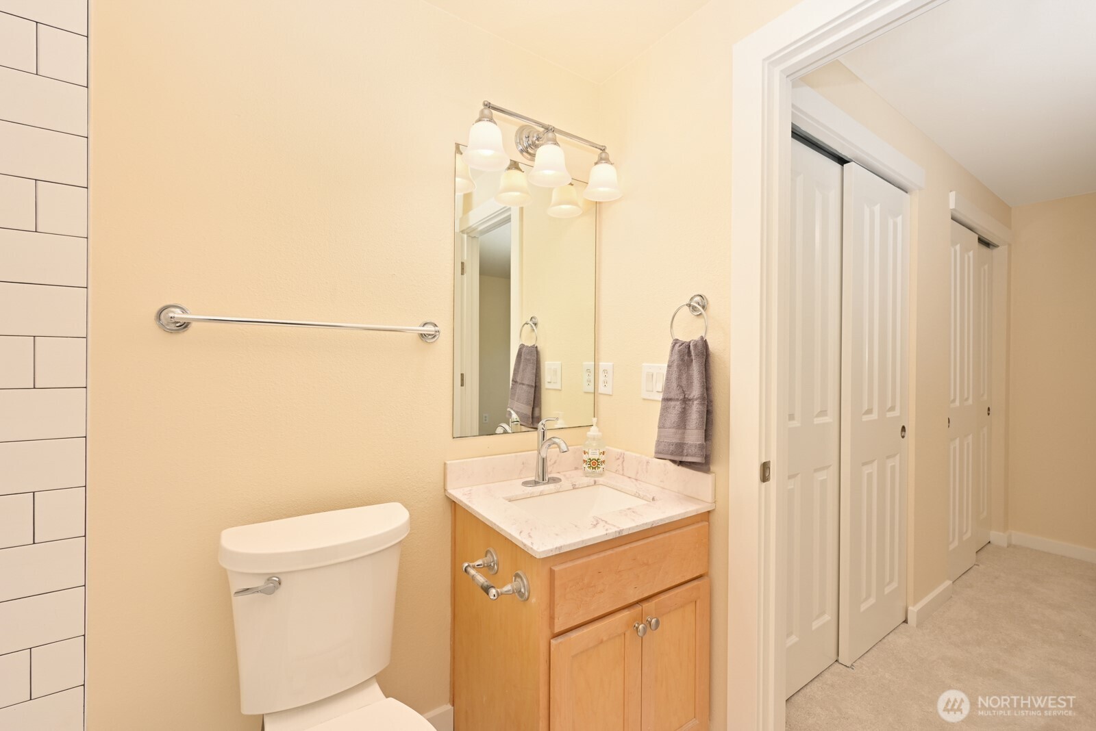 301 W Raye Street 106 Property Photo 22