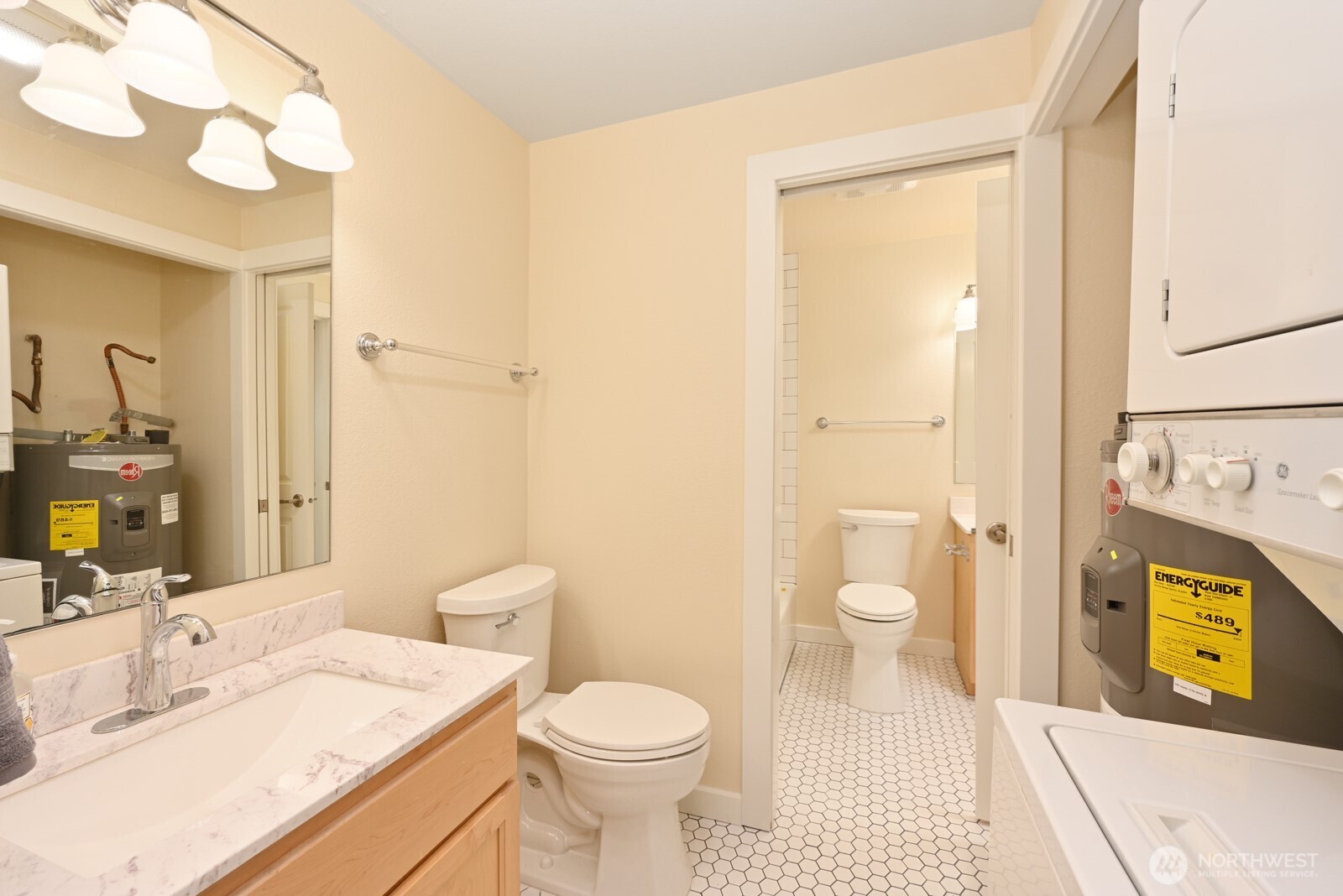 301 W Raye Street 106 Property Photo 23