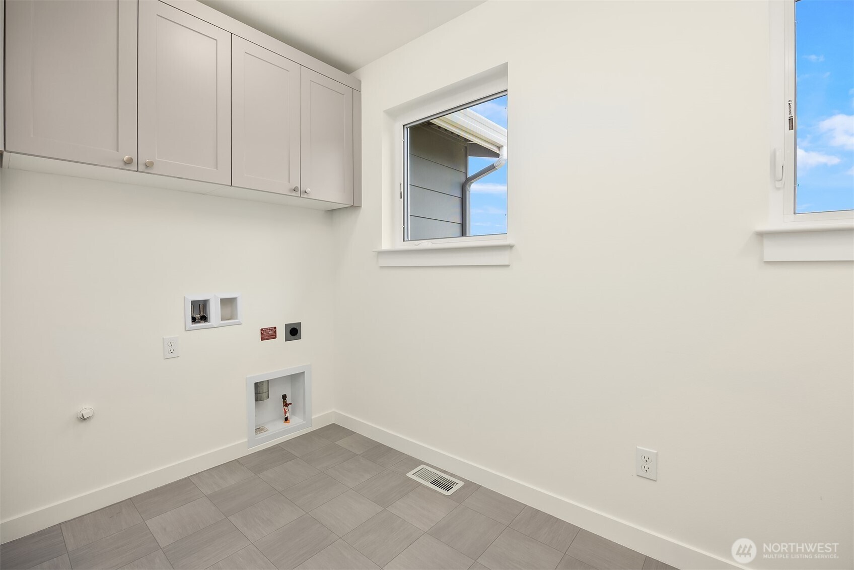 21613 Poplar Way Property Photo 24