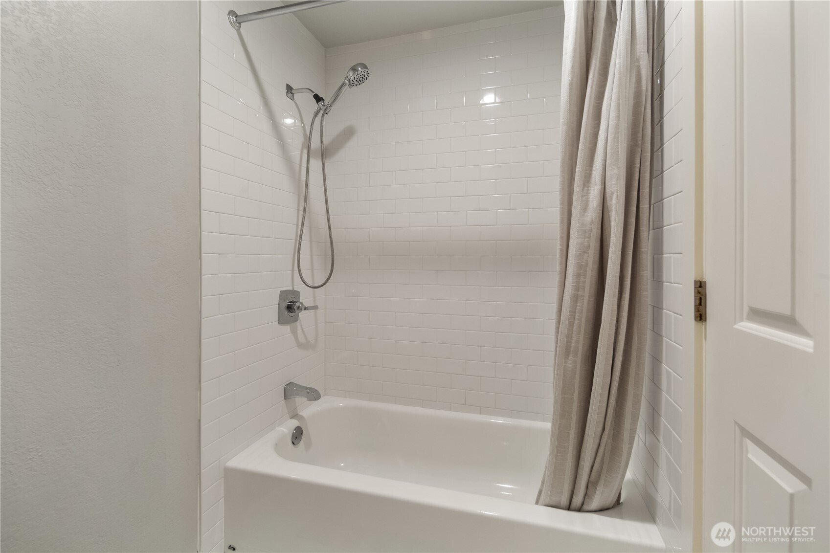 12020 100th Avenue M103 Property Photo 14