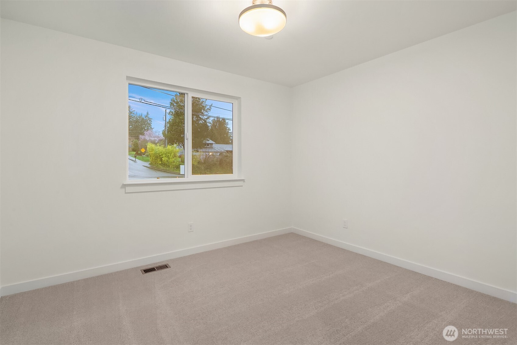 21609 Poplar Way Property Photo 29