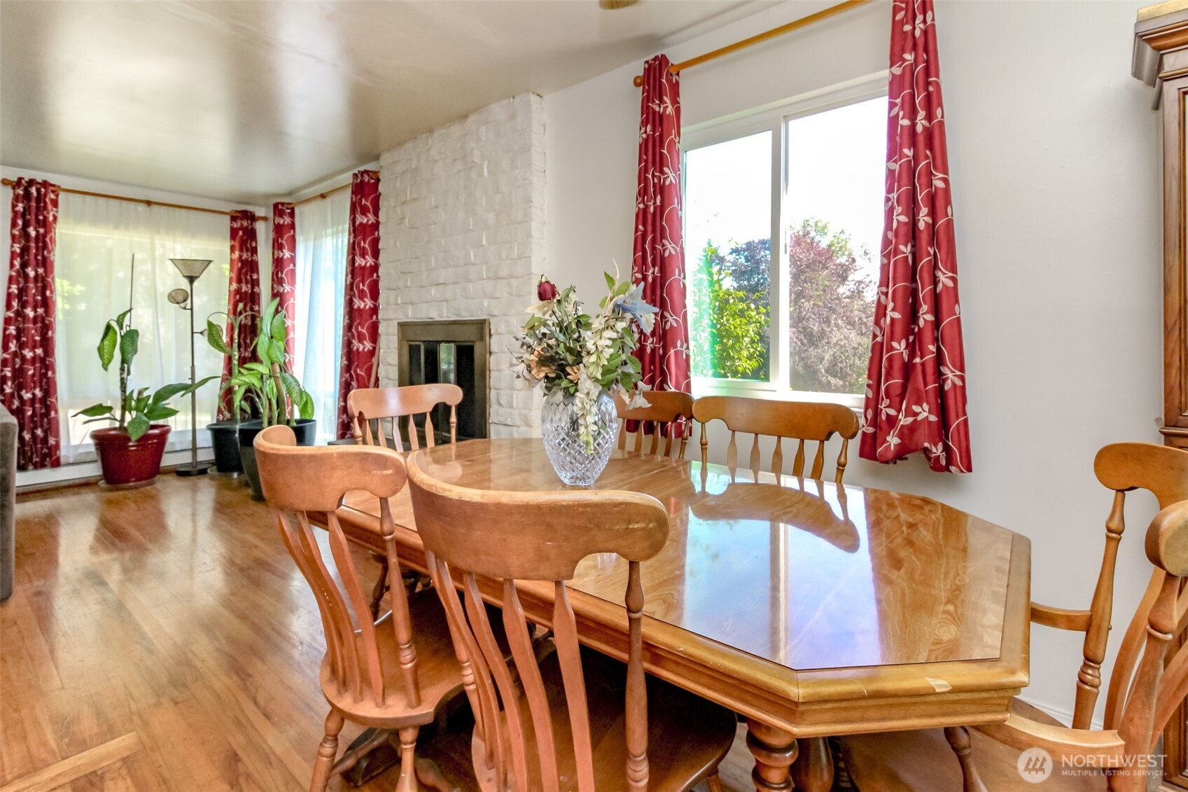 2633 Lake Youngs Court Property Photo 4