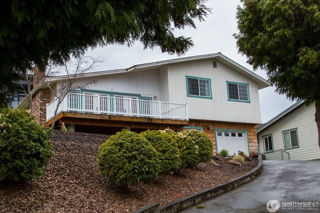 8061 Chinook Way Property Photo 1