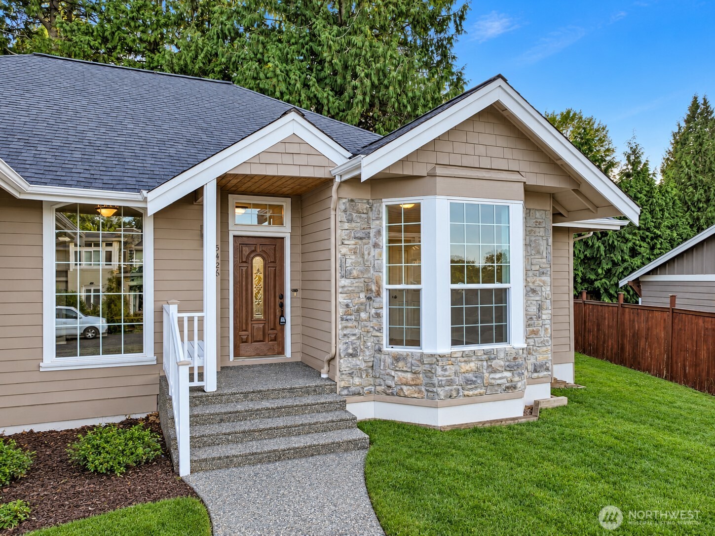 5426 Ocean Mist Loop Property Photo 3