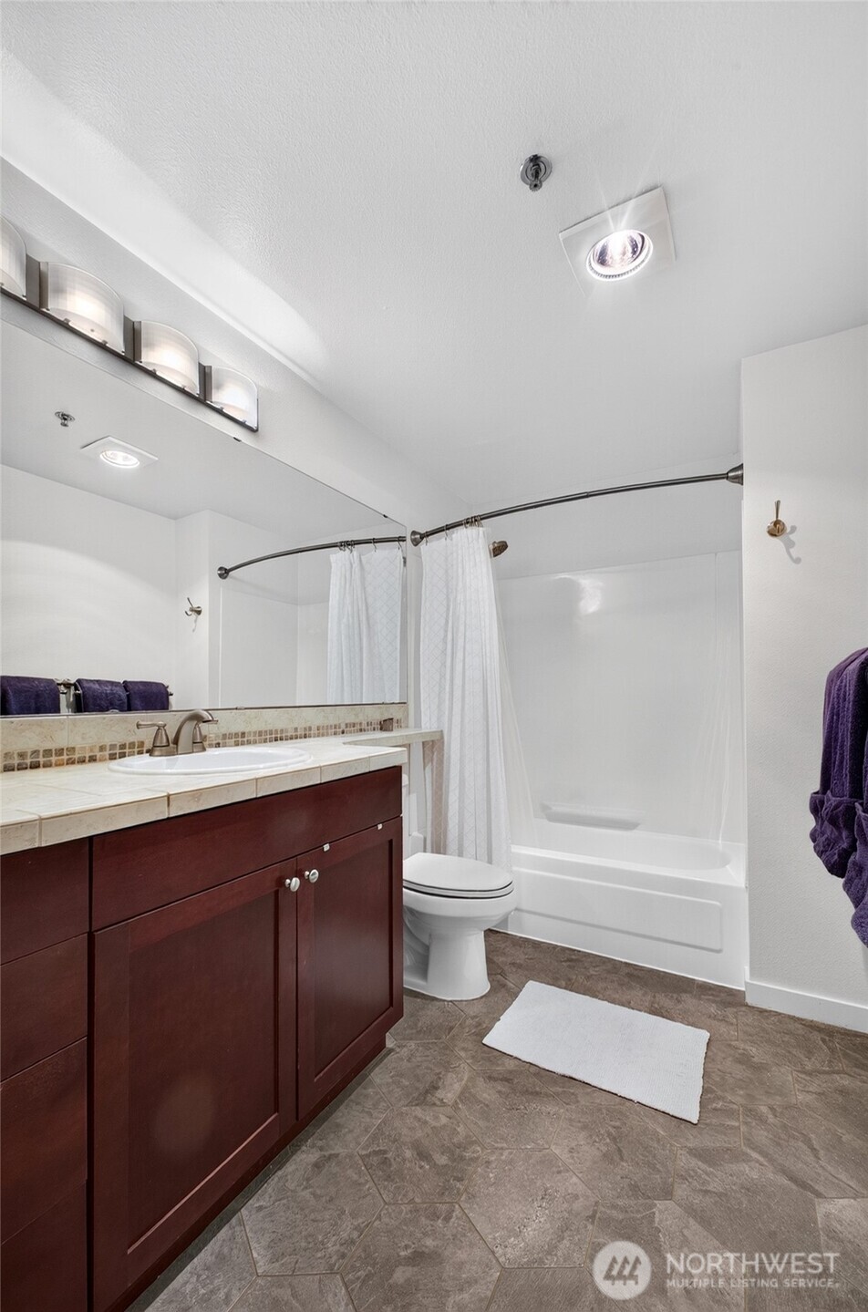 1840 S 284th Lane H103 Property Photo 13