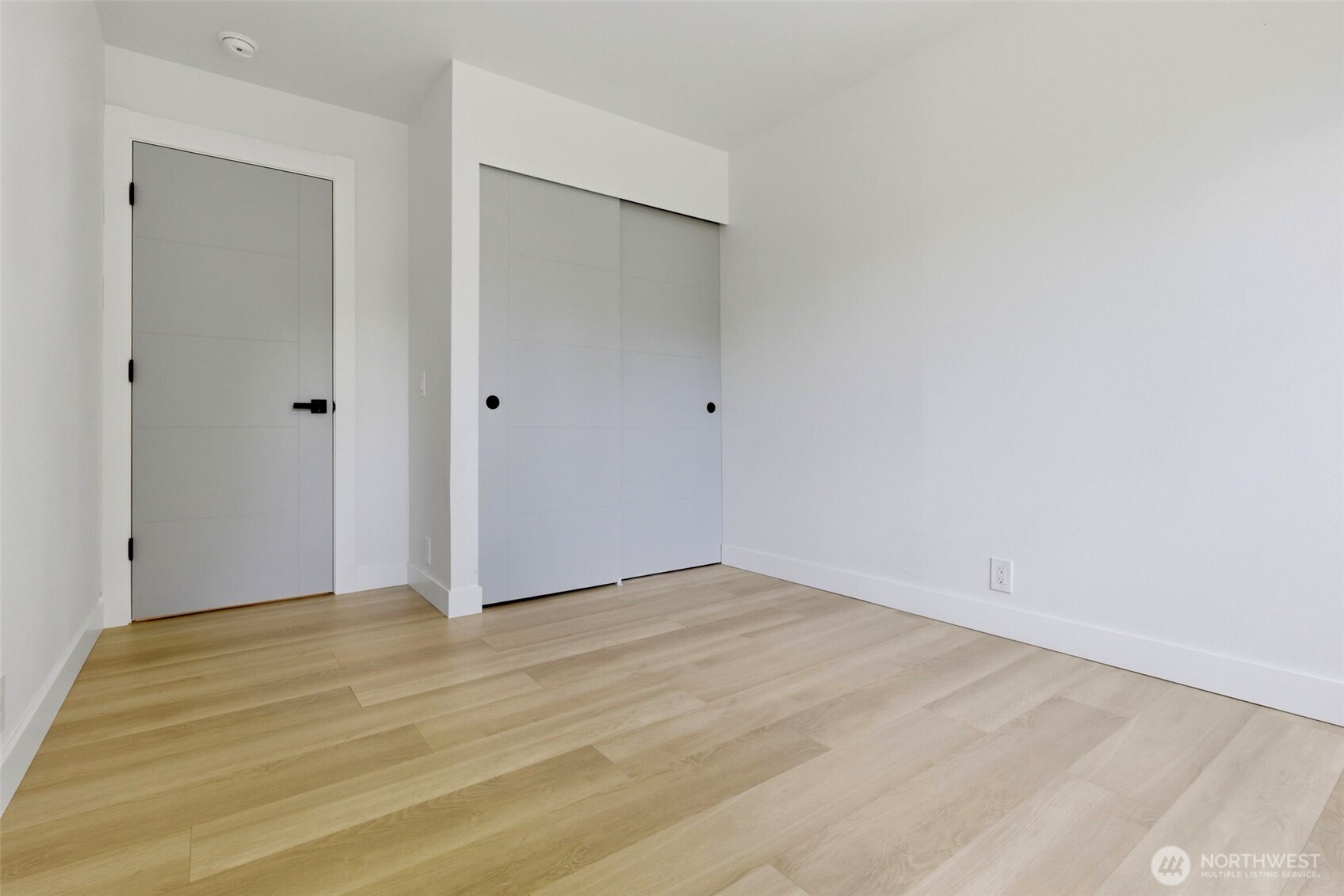 814 Ne 185th Street Property Photo 37