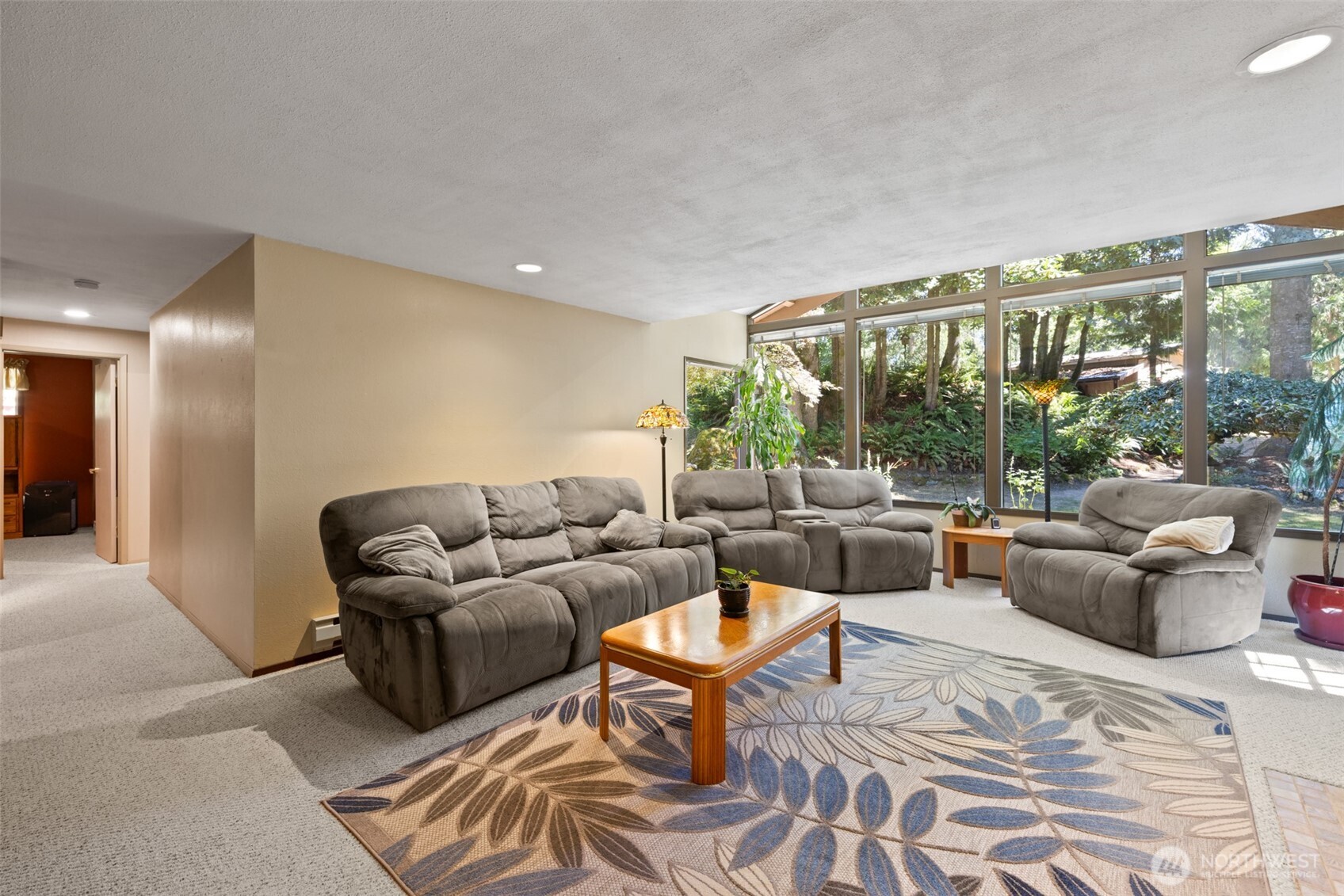2295 Deer Park Road Property Photo 4