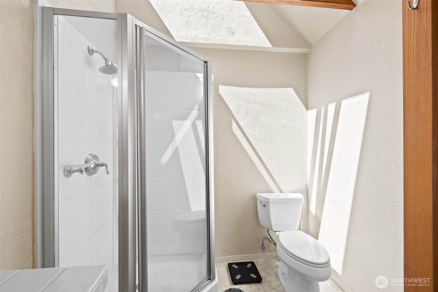 2295 Deer Park Road Property Photo 14